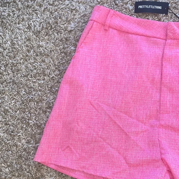 NWT PrettyLittleThing Women’s Hot Pink Tailored High-Waist Dressy Shorts Size 12 - Picture 3 of 8